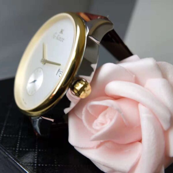 5de2d6bb5f9bbbc5e28a